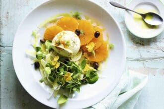 Mozzarella de búfala marinado con naranja e hinojo