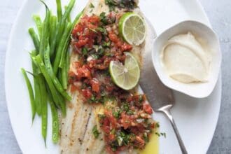 Lenguado con salsa mexicana