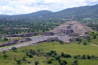 Explora Teotihuacán con la app de Hyundai