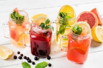 Bebidas refrescantes de primavera
