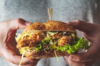 Te antojamos 5 (deliciosos) sándwiches de pollo frito en CDMX