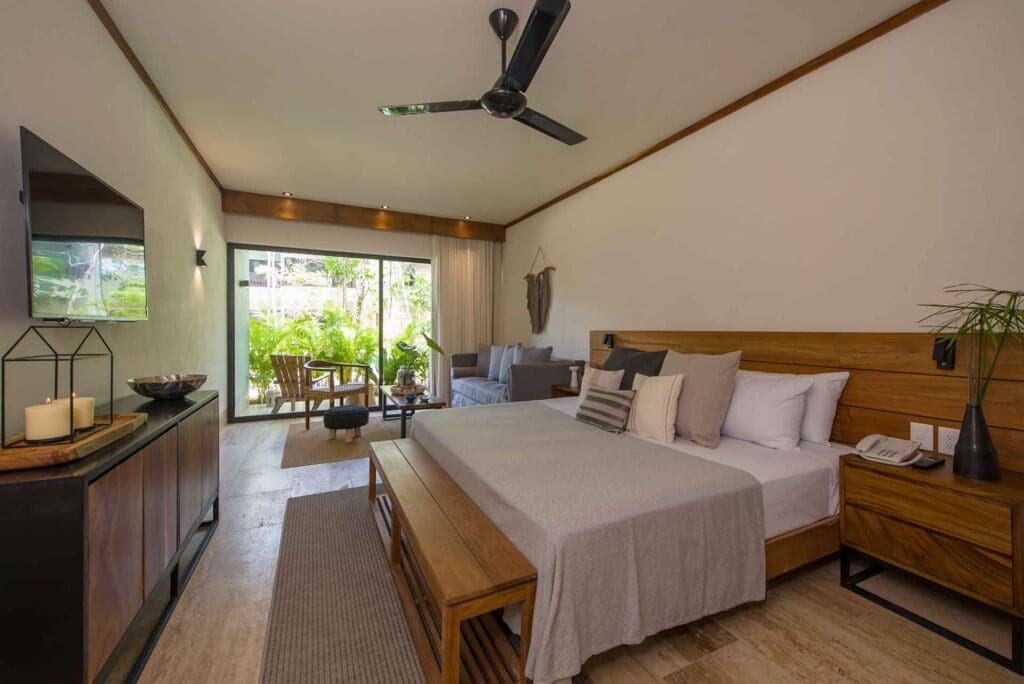 Kimpton-Aluna_Deluxe-King_ALTA-1