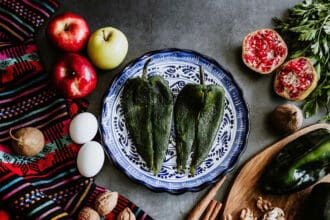 ¿Sabes cuáles son los ingredientes de los chiles en nogada?