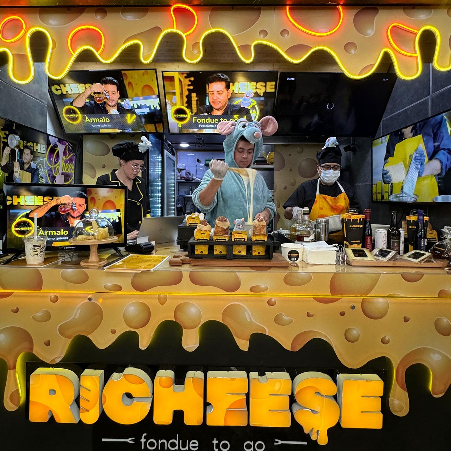 Richeese fondue cdmx aicm