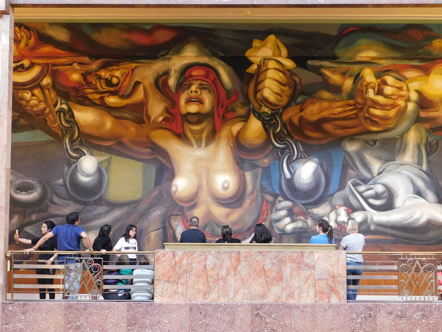 Mural de Siqueiros en el Palacio de Bellas Artes