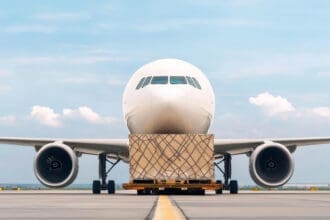 ¿Cómo hacer envíos de paquetería con Aeroméxico Cargo?