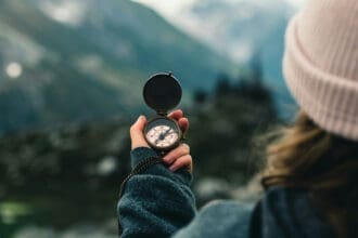 El polo norte magnético cambió de lugar, ¿cómo afecta tus viajes?