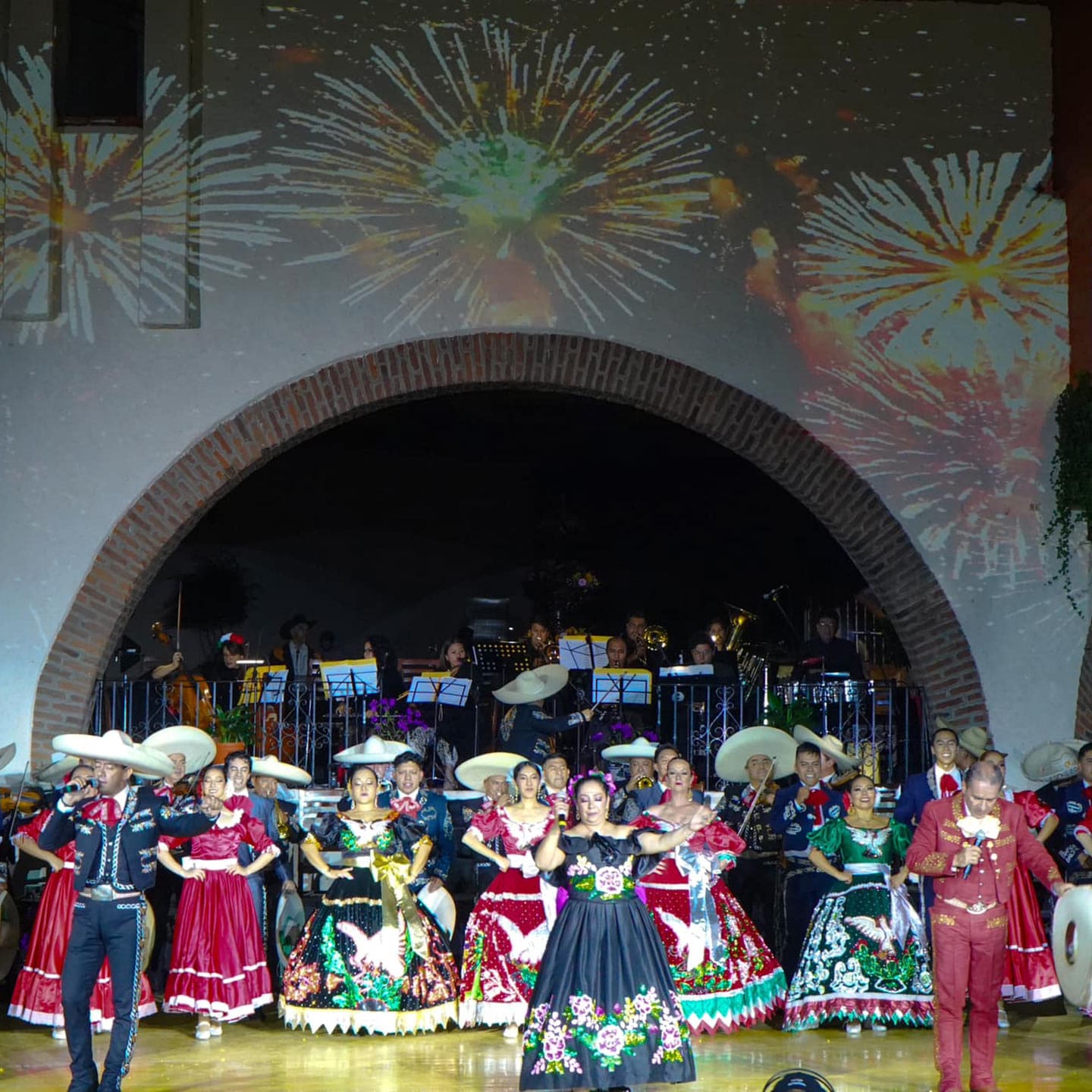 restaurantes_con_mariachis_en_vivo_Arroyo_2 Restaurantes para escuchar mariachi en vivo