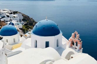 Así es Santorini: la isla griega de la que todos hablan