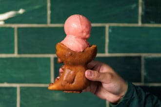 ¡Prueba estos helados de CDMX con sabores de temporada y cono de dinosaurio!