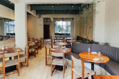 Arma date original con cocteles y comida italiana en Café Arixi