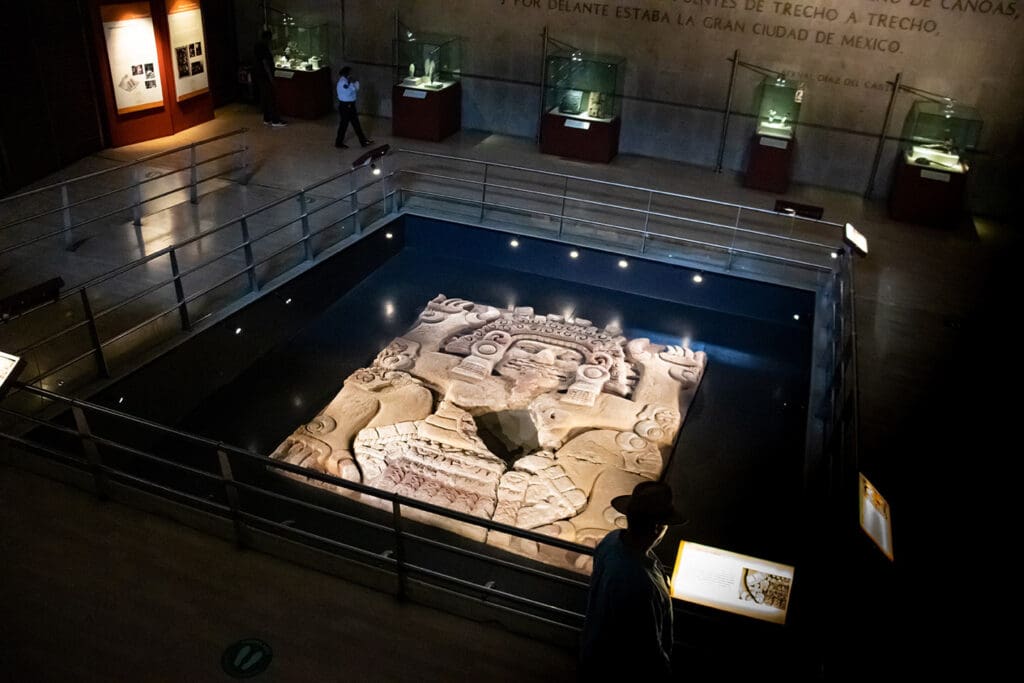Dios y diosa Tlaltecuhtli, uno de los monolitos más grandes de México