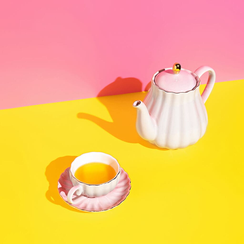 Tetera con té