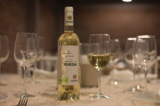 Rueda: la DO que marca tendencia en la escena de vinos blancos