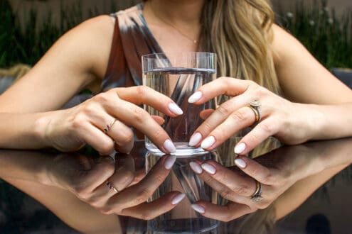 ¿El agua purificada hidrata correctamente? Una Water Sommelier nos cuenta