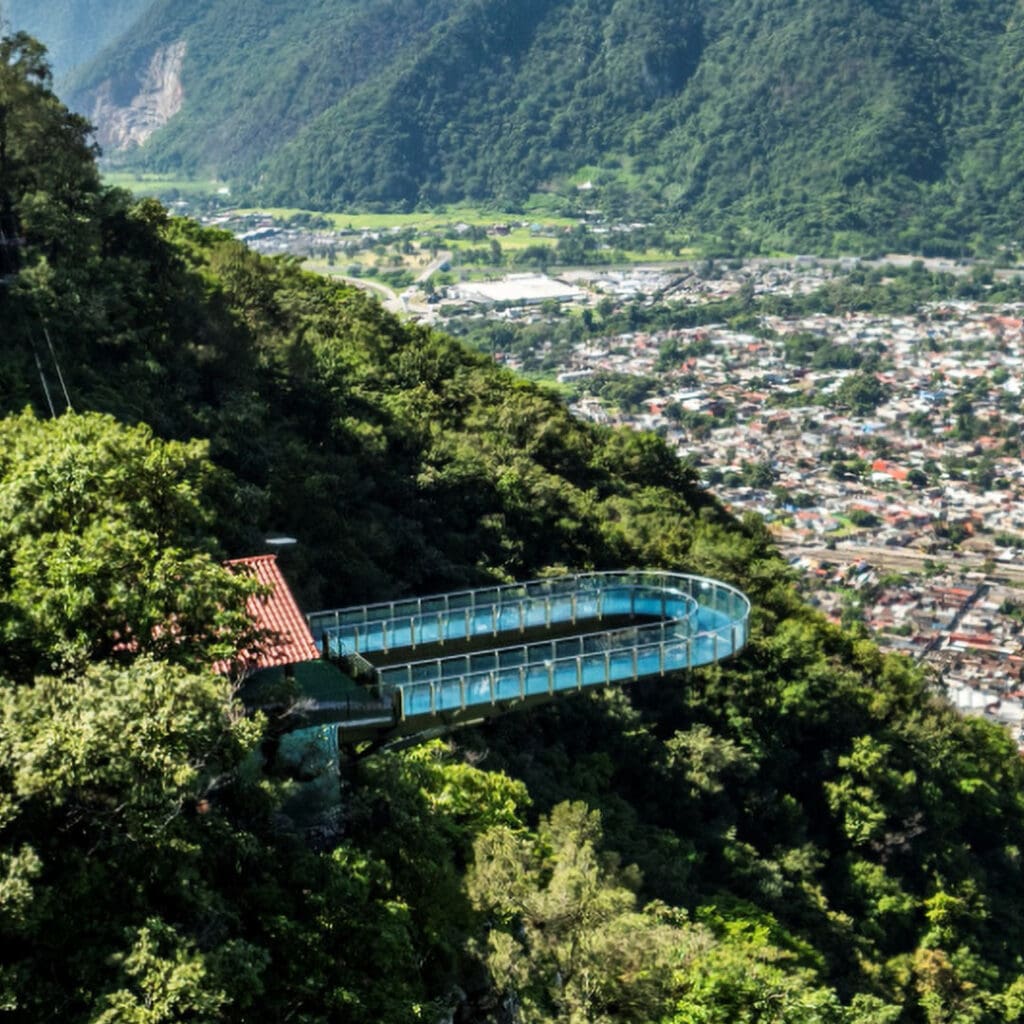 Atalaya de Cristal, Veracruz, uno de los miradores de cristal más bonitos de México