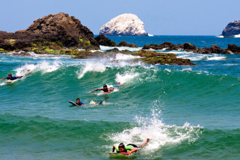 ¿Dónde hacer un surf camp en México? 5 lugares para disfrutarlo