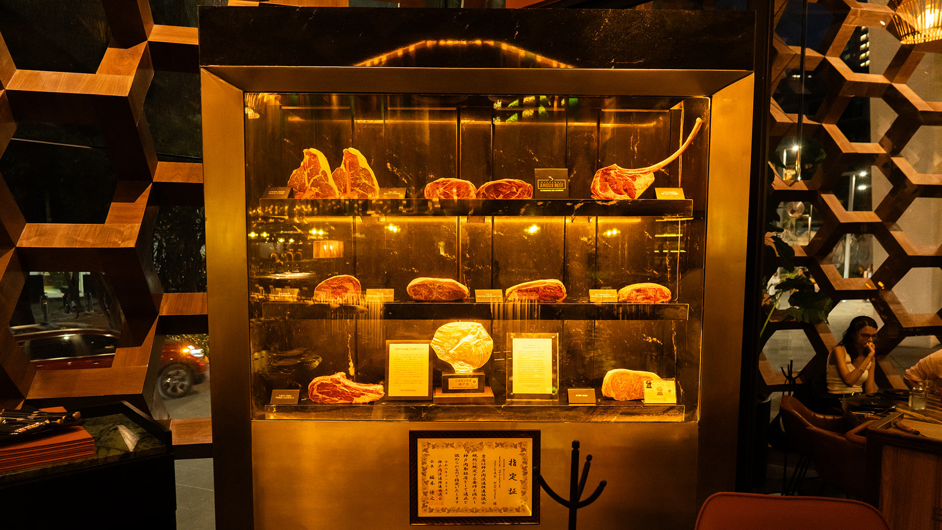 EFE Siete, steakhouse en Virreyes