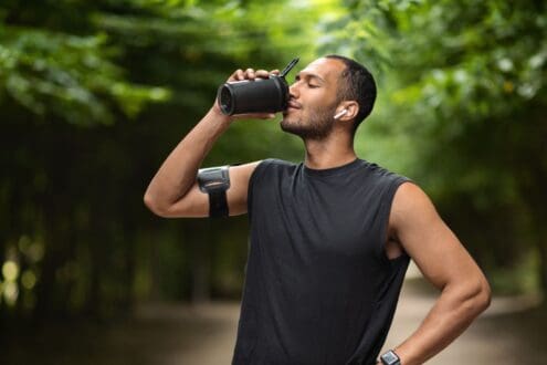 5 audífonos para correr con sonido potente y ajuste perfecto