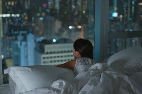 Tips para dormir bien en cualquier hotel: el arte de descansar lejos de casa