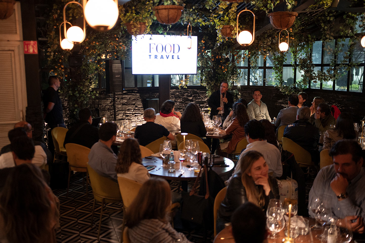 Cena Histórica de Cleopatra en Fiamma