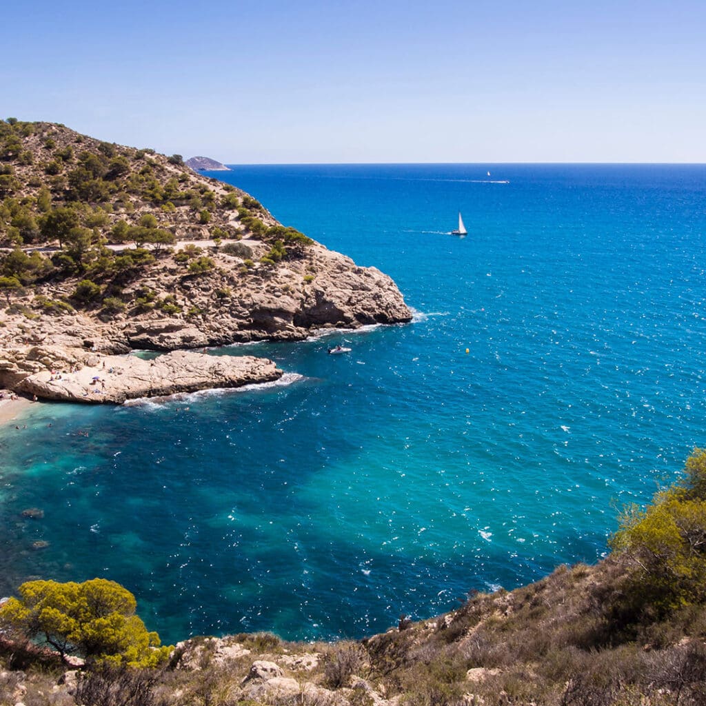 Racó del Conill, una de las playas nudistas más bonitas de España