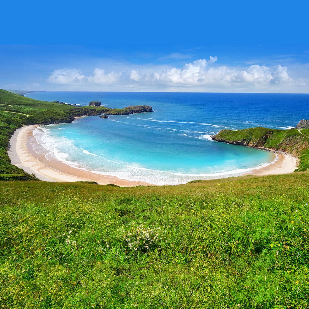 Playas nudistas en españa: Torimbia