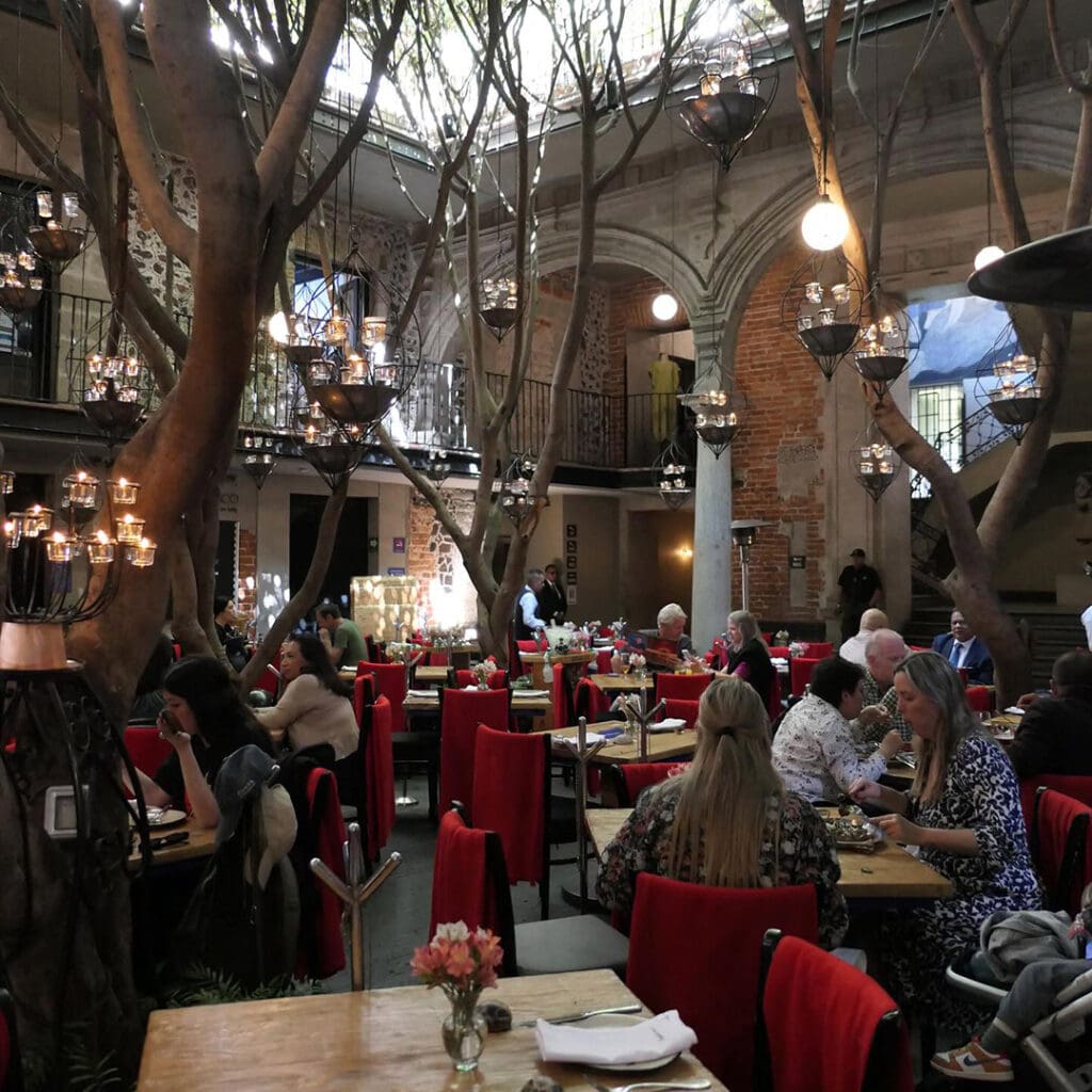 Restaurantes con música en vivo en CDMX: Azul Histórico