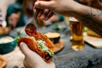 Los mejores utensilios para preparar salsas mexicanas en casa