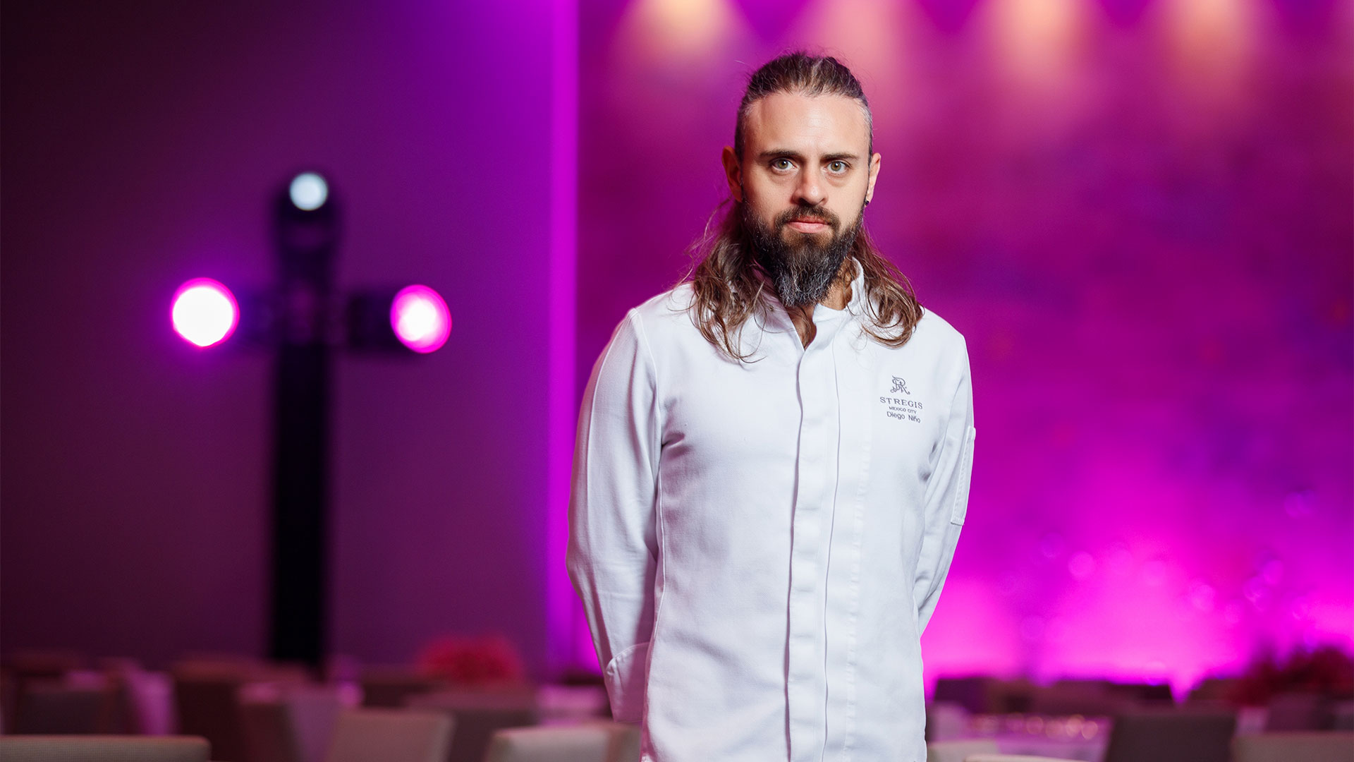 Diego Niño, chef residente de The St. Regis Mexico City, sorprendió con un platillo elaborado con Dolores Premium.