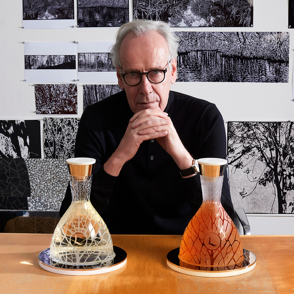 Loco_Tequila_JHendrix_22 Jan Hendrix, artista neerlandés-mexicano, creador de los Diafanes y los Crisoles, las esculturas de luz y sombra donde se resguarda el tequila.