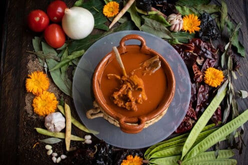 Mole de caderas: tradición, sabor y patrimonio de la gastronomía poblana