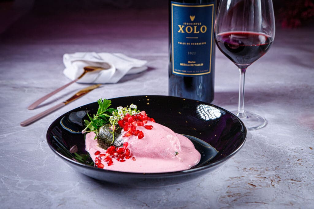 Dinner in Pink 2025