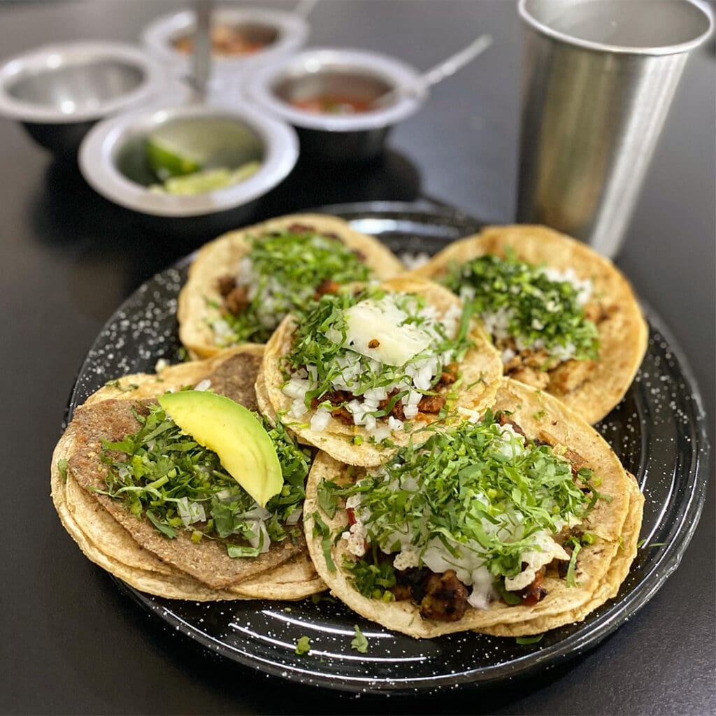 Por Siempre Vegana taquería.