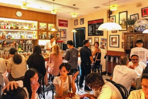El mejor bar del mundo tiene alma italiana (y está en Hong Kong)