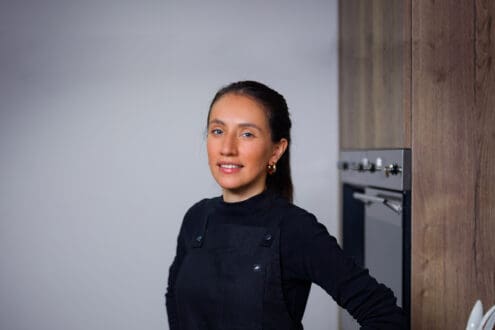 Chef Flor Camorlinga: la chef viajera detrás de la cocina de Plonk