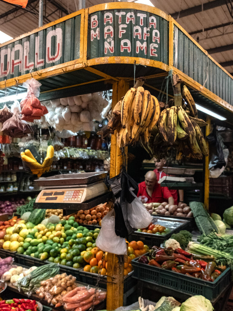 Qué hacer y comer en Medellín: mercado Plaza Minorista