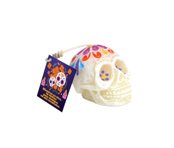 Velas aromáticas con diseño de calaveras