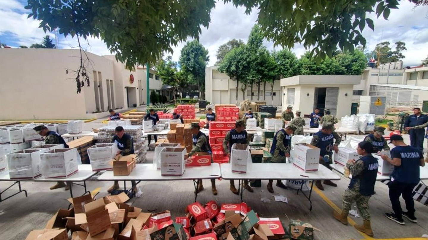 El Gobierno de la Ciudad de México habilitó 32 centros de acopio distribuidos estratégicamente.