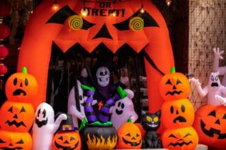 Transforma tu casa con decoración de Halloween para exteriores