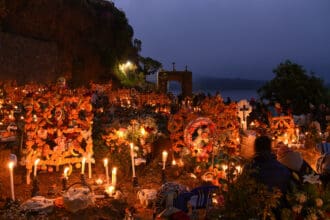 Ofrendas de Día de Muertos en México para viajar este 2025