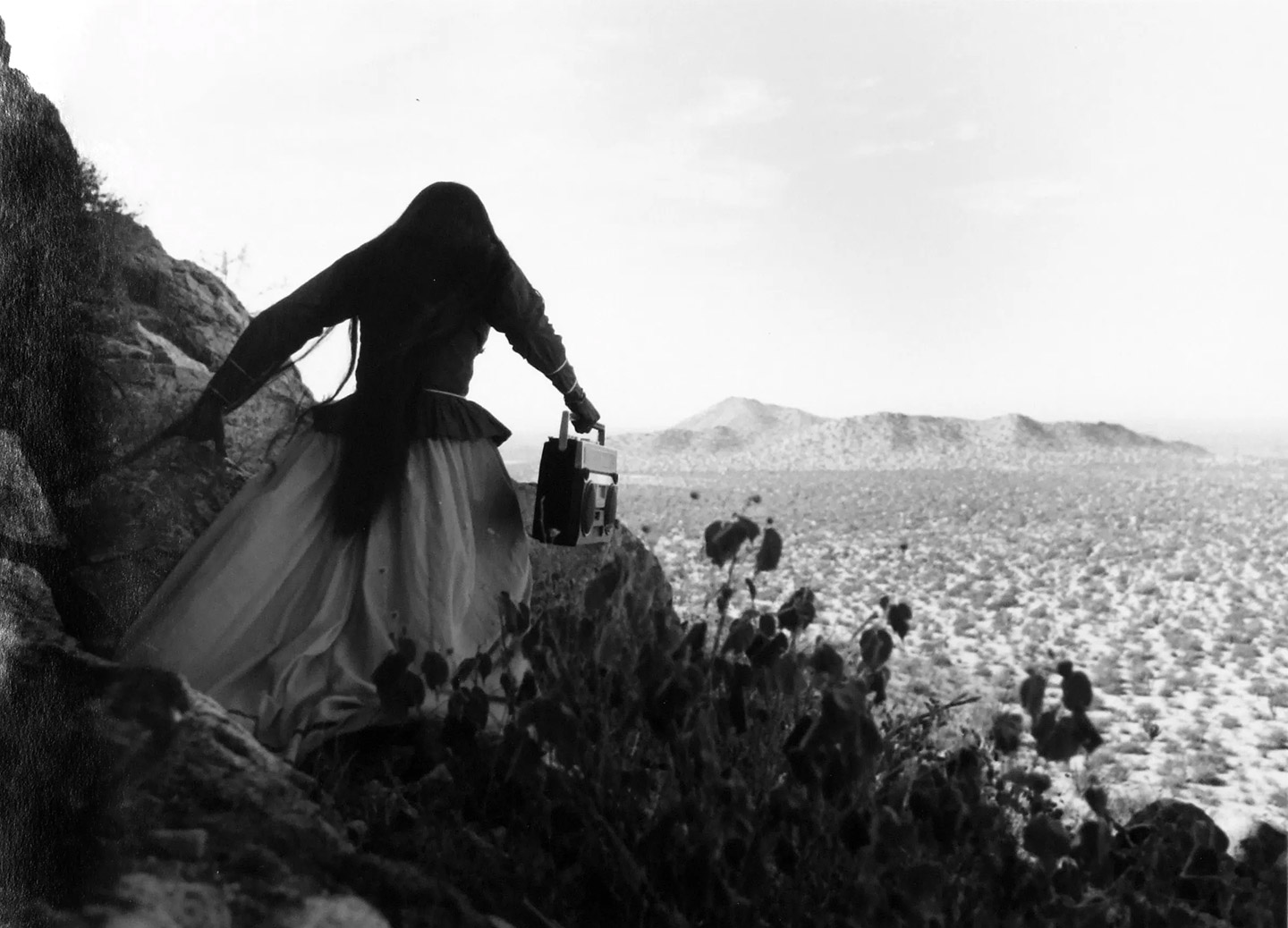 Graciela_Iturbide_exposición_Mujer_angel Cada sala mantiene esa sensibilidad que distingue a Iturbide.