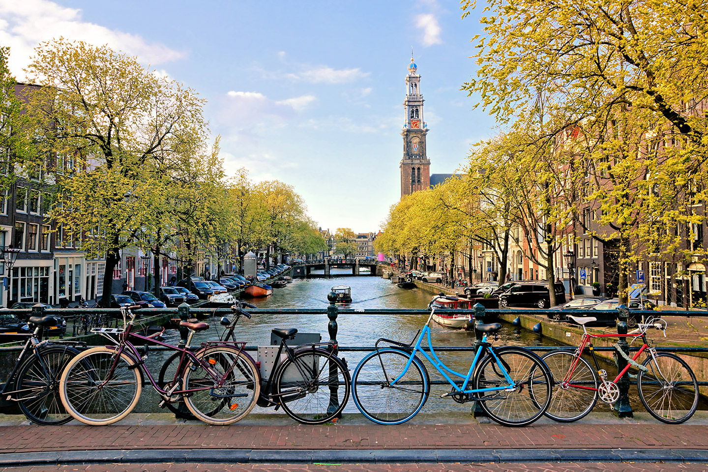 Vuelos a Ámsterdam en el Buen Fin