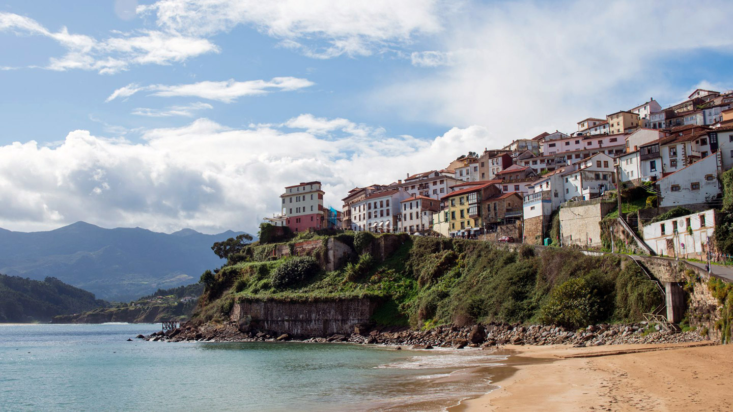 Llastres, uno de los Pueblos Más bonitos del norte de España