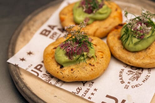 Barra Lupe: el restaurante en CDMX con antojos de mercado, coctelería de autor y mucho folclore