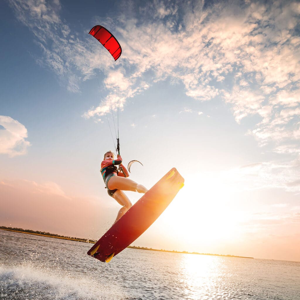 Cozumel_ecoturismo_kitesurf Cozumel es el lugar perfecto para el kitesurf gracias a sus vientos constantes.