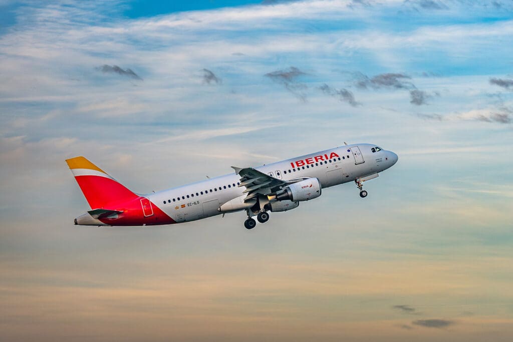 Iberia despega con grandes novedades en Fitur 2026.