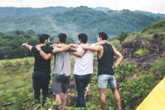 El auge del turismo masculino: todo sobre las ‘mancations’