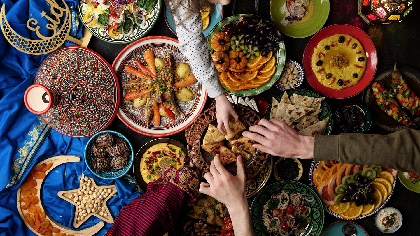 Al finalizar el Ramadán, se celebra una gran festividad llamada Eid al-Fitr.