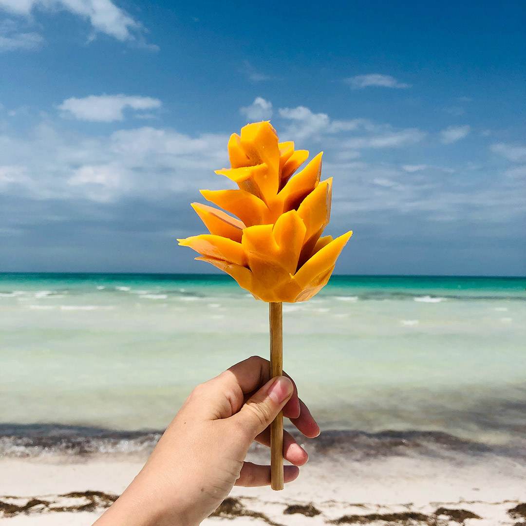 Por qué la comida sabe mejor frente al mar